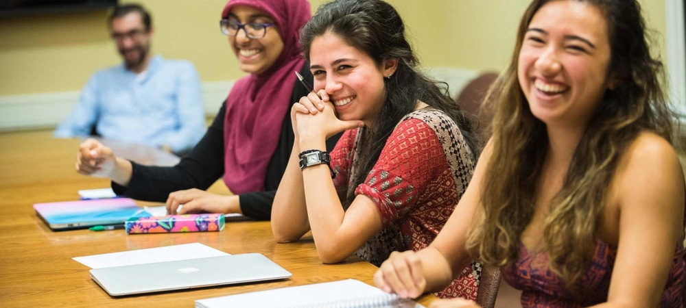 Opportunity for Vietnamese candidates to be teaching assistants in US